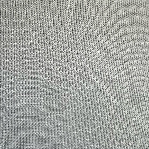 🎶 Grey Waffle Knit Long Sleeve - Picture 4 of 5